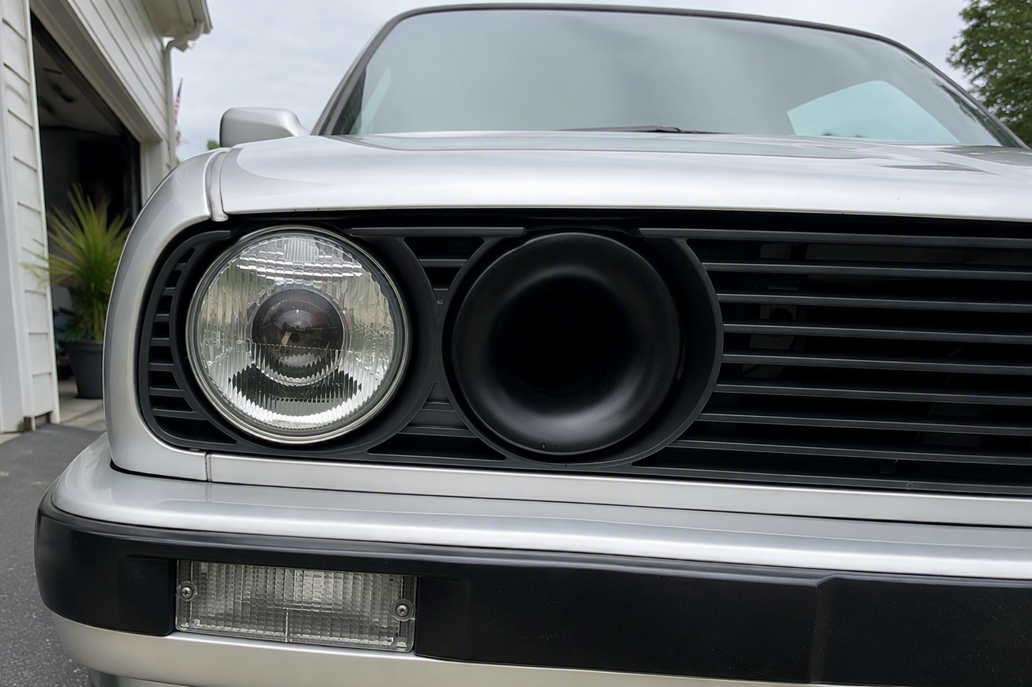BMW E30 Headlight Ducts